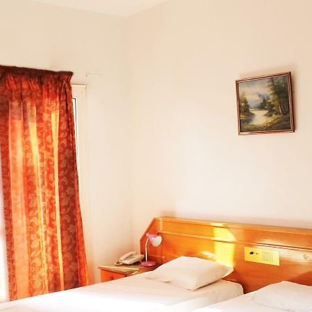 Rebioz Hotel Larnaca Exterior photo