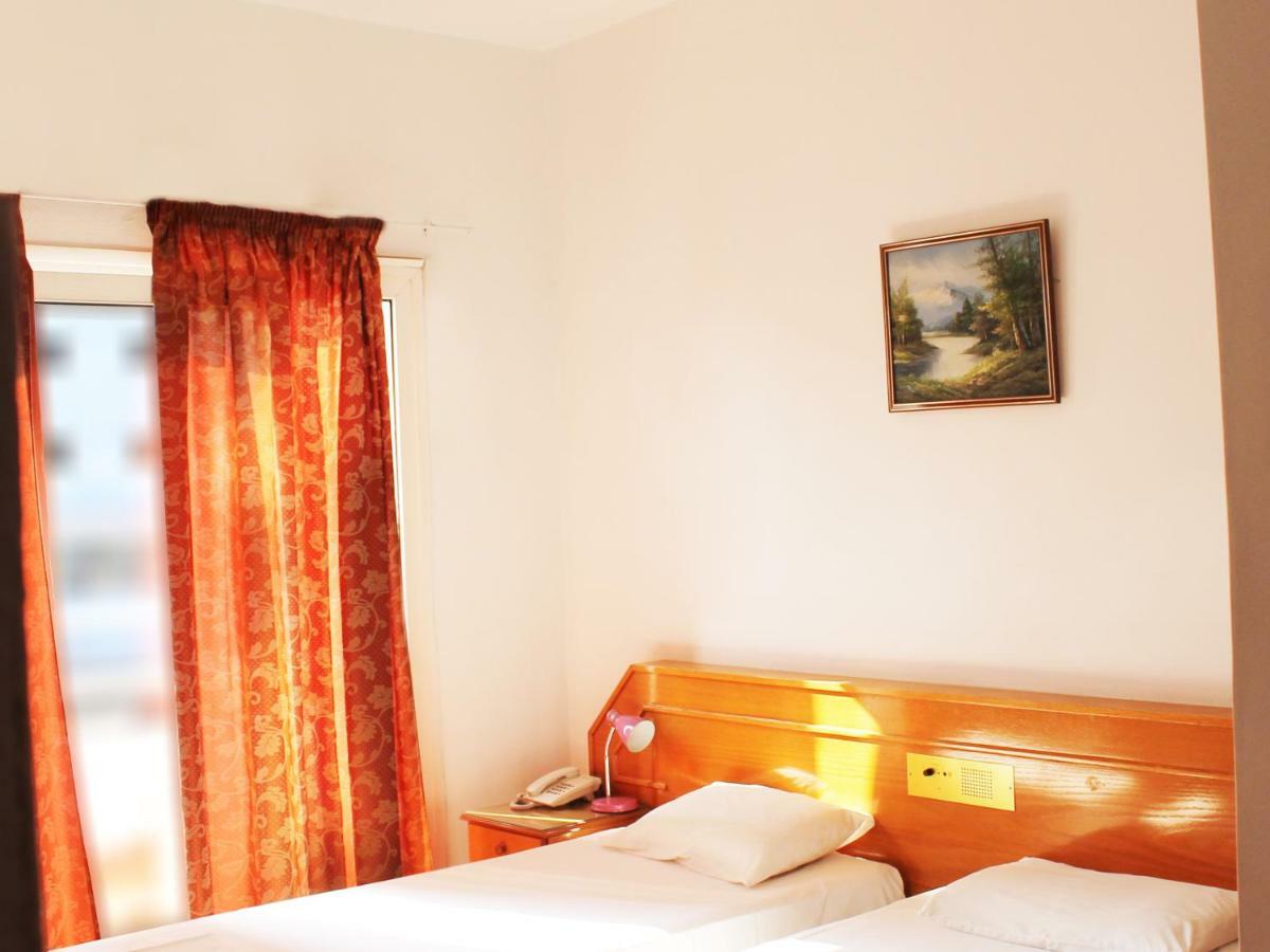 Rebioz Hotel Larnaca Exterior photo