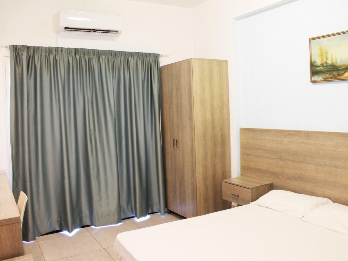 Rebioz Hotel Larnaca Exterior photo